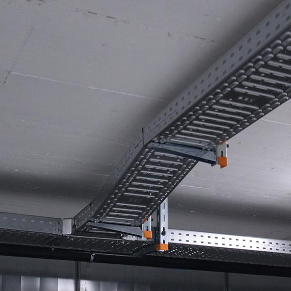 Chemin de câble galvanisé 65/60