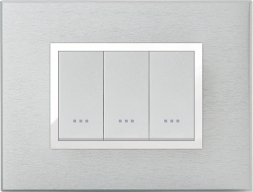 Plaque-cache-alpha-stiel-Prestige-Aluminium-anodisé-brossé-3-interrupteurs-modules-500×381